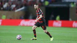 Jorginho se destaca pelo Flamengo - Foto: Gilvan de Souza/Flamengo