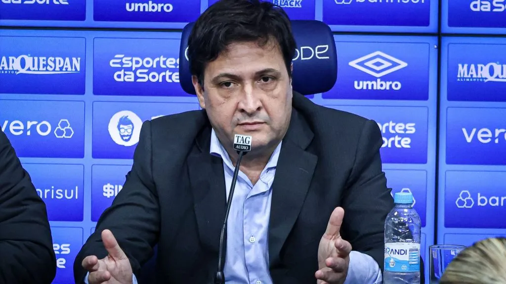 Presidente do Grêmio vem buscando fechar acordo para o clube – Foto: Maxi Franzoi/AGIF