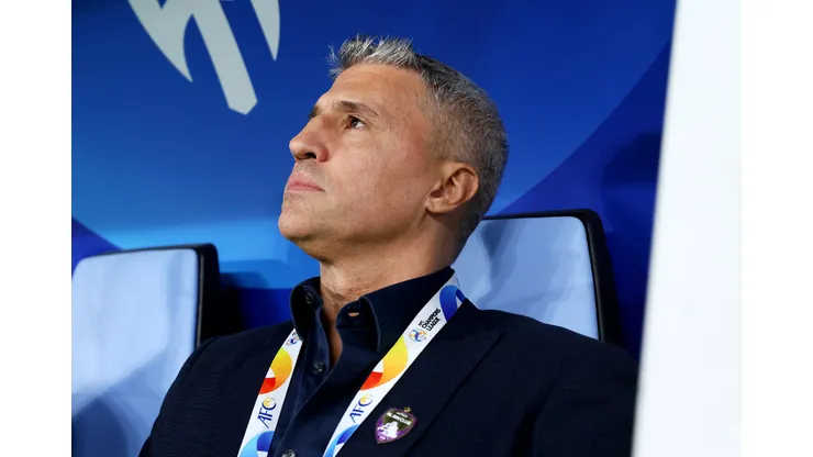 RIYADH, SAUDI ARABIA - APRIL 23: Hernan Crespo, Head Coach of Al Ain, looks on prior to the AFC Champions League Semi Final Second Leg match between Al Hilal and Al Ain at Kingdom Arena on April 23, 2024 in Riyadh, Saudi Arabia. (Photo by Yasser Bakhsh/Getty Images)