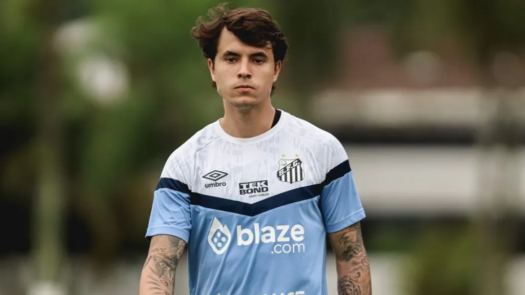 Zanocelo voltou, mas não vai ficar no Peixe – Foto: Reinaldo Campos/AGIF