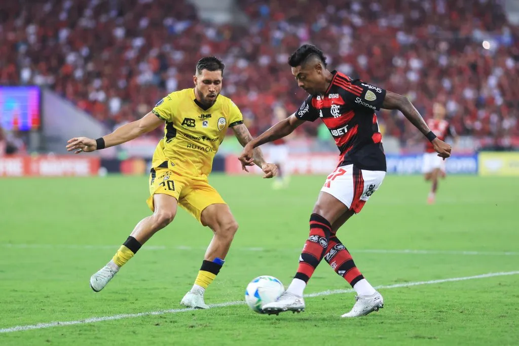 Gerson em campo pelo Flamengo.  (Photo by Buda Mendes/Getty Images)
