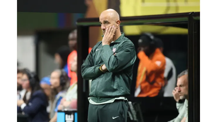 ATLANTA, GEORGIA - JUNE 16: Enzo Maresca, Head Coach of Chelsea FC, reacts during the FIFA Club World Cup 2025 group D match between Chelsea FC and Los Angeles Football Club at Mercedes-Benz Stadium on June 16, 2025 in Atlanta, Georgia. (Photo by Alex Grimm/Getty Images)