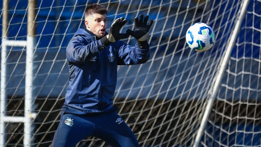 Volpi treina no CT Luiz Carvalho – FOTO: LUCAS UEBEL/GREMIO FBPA