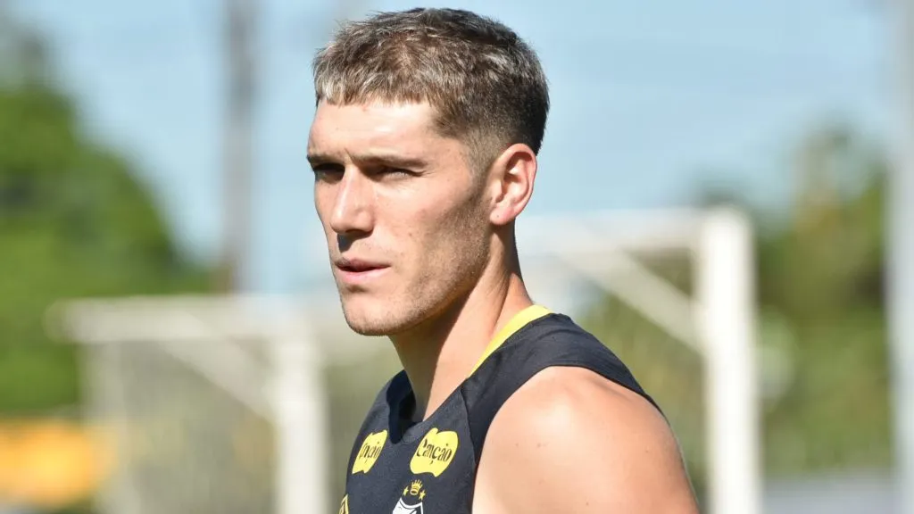 – SANTOS, TREINO – Benjamin Rollheiser jogador do Santos durante treino no Centro de Treinamento CT Rei Pele.