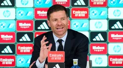 Xabi Alonso durante coletiva concedida ontem (17).