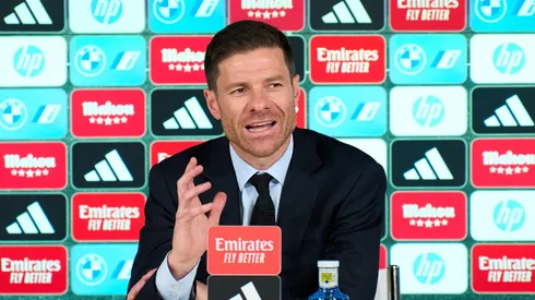 Xabi Alonso durante coletiva concedida ontem (17).