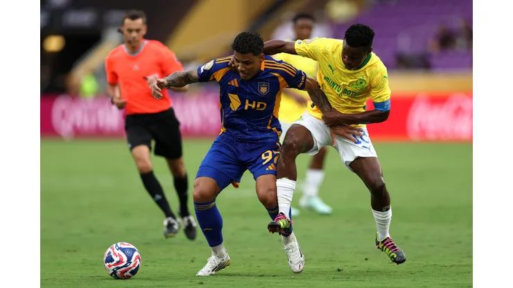Erick Farias, principal peça do Ulsan em ação contra o Mamelodi. (Photo by Dan Mullan/Getty Images)