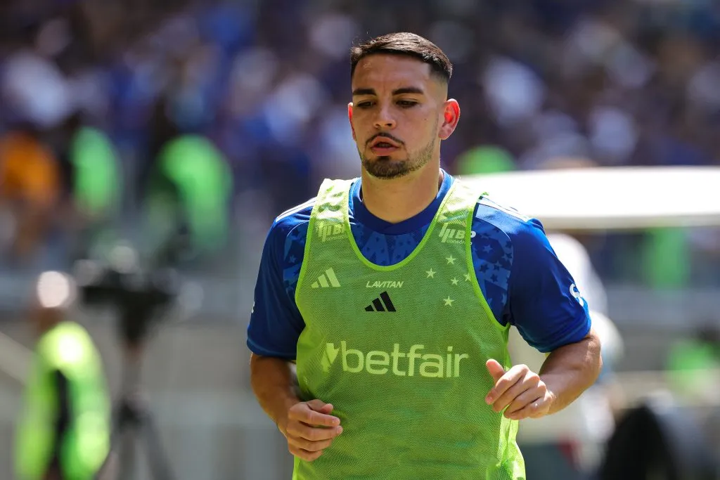 MG – BELO HORIZONTE – 01/09/2024 – BRASILEIRO A 2024, CRUZEIRO X ATLETICO-GO – Peralta jogador do Cruzeiro durante partida contra o Atletico-GO no estadio Mineirao pelo campeonato Brasileiro A 2024. Foto: Gilson Lobo/AGIF