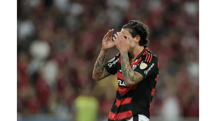 RJ - RIO DE JANEIRO - 28/05/2025 - COPA LIBERTADORES 2025, FLAMENGO X DEPORTIVO TACHIRA - Pedro jogador do Flamengo durante partida contra o Deportivo Tachira no estadio Maracana pelo campeonato Copa Libertadores 2025. Foto: Thiago Ribeiro/AGIF