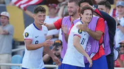 Estadunidenses golearam por 5 a 0 na estreia