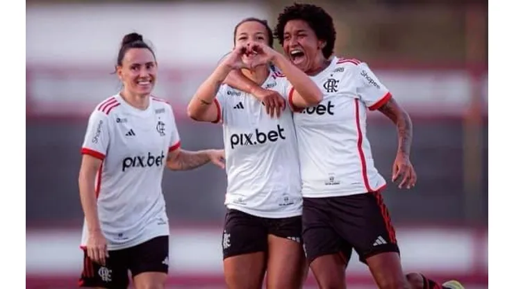 Jogadoras do Flamengo comemoram gol. Foto: Divulgação/Flamengo