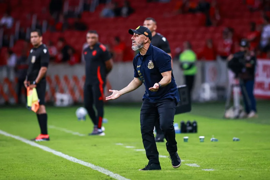 Rafael Guanaes técnico do Mirassol – Foto: Maxi Franzoi/AGIF