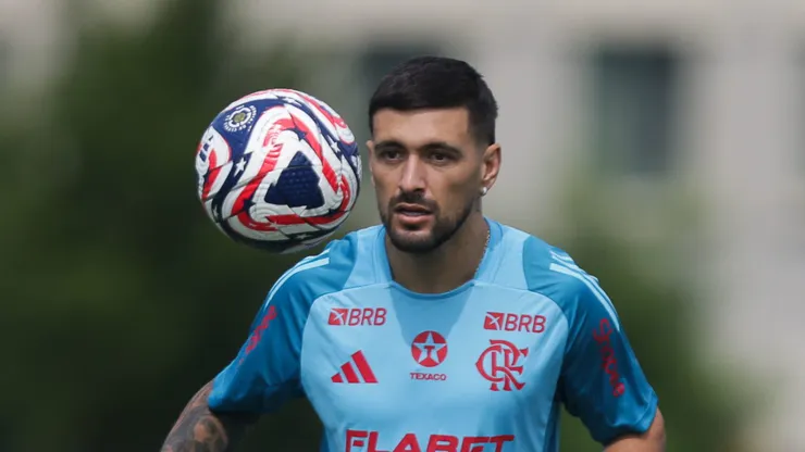 Arrascaeta assusta, mas estará à disposição diante do Chelsea