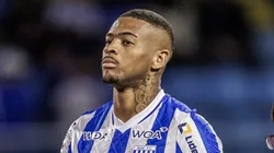 Pedrão em ação pelo Avaí