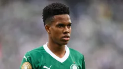 EAST RUTHERFORD, NEW JERSEY - JUNE 15: Estevao of SE Palmeiras looks on during the FIFA Club World Cup 2025 group A match between SE Palmeiras and FC Porto at MetLife Stadium on June 15, 2025 in East Rutherford, New Jersey. (Photo by David Ramos/Getty Images)