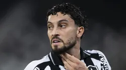 Alex Telles projeta confronto. Foto: Jorge Rodrigues/AGIF