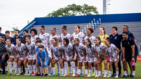 Elenco feminino do Instituto 3B