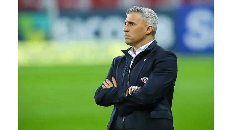 RS - Porto Alegre - 07/07/2021 - BRASILEIRO A 2021, INTERNACIONAL X SAO PAULO - Hernan Crespo tecnico do Sao Paulo durante partida contra o Internacional no estadio Beira-Rio pelo campeonato Brasileiro A 2021. Foto: Pedro H. Tesch/AGIF