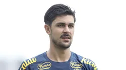 João Basso durante treino no CT Rei Pelé. - Foto: Reinaldo Campos/AGIF