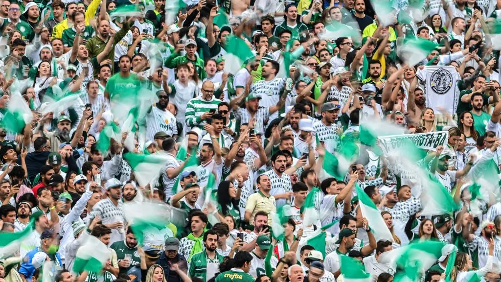 Torcida do Palmeiras em jogo contra o Porto pelo Mundial de Clubes. (Photo by David Ramos/Getty Images)