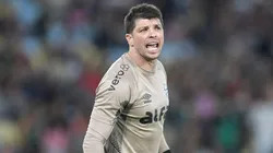 Tiago Volpi goleiro do Gremio durante partida contra o Fluminense no estadio Maracana pelo campeonato Brasileiro A 2025. Foto: Thiago Ribeiro/AGIF