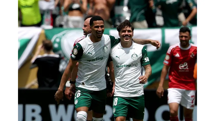 EAST RUTHERFORD, NEW JERSEY - JUNE 19: Murilo Cerqueira and Mauricio #18 of Palmeiras celebrate after Wessam Abou Ali #9 of Al Ahly FC (not pictured) scores a own goal and Palmeiras first during the FIFA Club World Cup 2025 group A match between SE Palmeiras and Al Ahly SC at MetLife Stadium on June 19, 2025 in East Rutherford, New Jersey. (Photo by Al Bello/Getty Images)