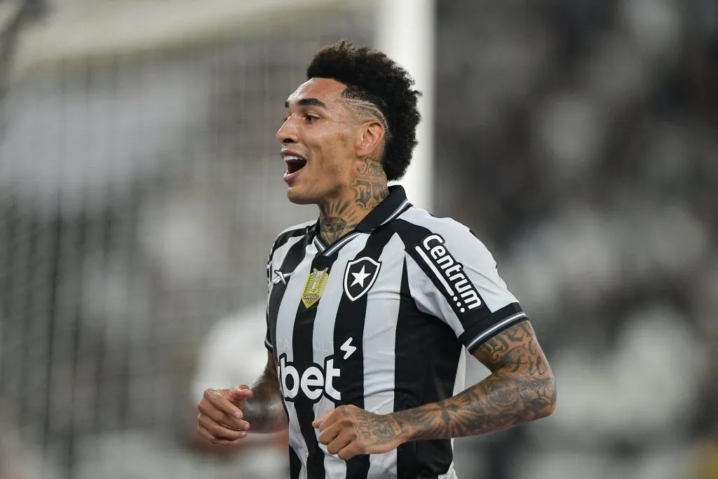 RJ – RIO DE JANEIRO – 04/06/2025 – BRASILEIRO A 2025, BOTAFOGO X CEARA – Igor Jesus jogador do Botafogo durante partida contra o Ceara no estadio Engenhao pelo campeonato Brasileiro A 2025. Foto: Thiago Ribeiro/AGIF