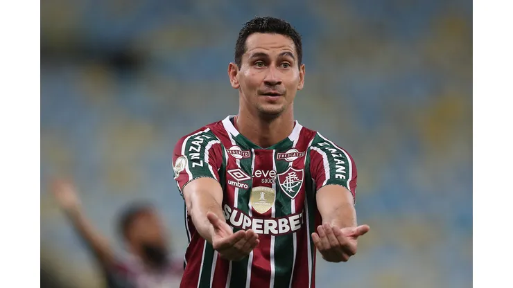 RIO DE JANEIRO, BRAZIL - NOVEMBER 1: Paulo Henrique Ganso of Fluminense gestures during the match between Fluminense and Gremio as part of Brasileirao 2024 at Maracana Stadium on November 1, 2024 in Rio de Janeiro, Brazil. (Photo by Wagner Meier/Getty Images)