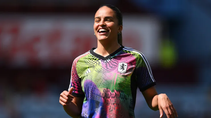 Gabi Nunes pelo Aston Villa (Photo by Ben Roberts Photo/Getty Images)