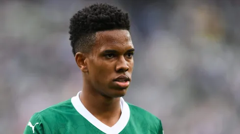 Estêvão irritou Abel por ser 'fominha' em lances para servir os companheiros no Palmeiras durante o Mundial