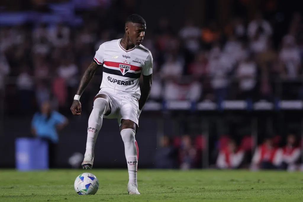 Arboleda em ação pelo São Paulo. Foto: Ettore Chiereguini/AGIF