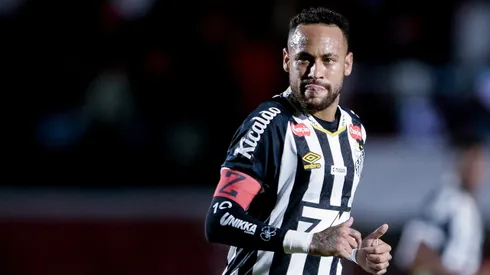 Neymar ainda não renovou com o Santos. Foto: Jhony Pinho/AGIF