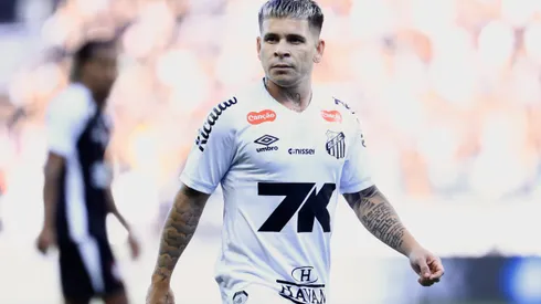 SP - SAO PAULO - 18/05/2025 - BRASILEIRO A 2025, CORINTHIANS X SANTOS - Soteldo jogador do Santos durante partida contra o Corinthians no estadio Arena Corinthians pelo campeonato Brasileiro A 2025. Foto: Marcello Zambrana/AGIF