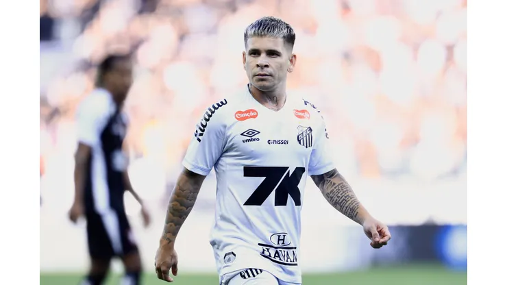 SP - SAO PAULO - 18/05/2025 - BRASILEIRO A 2025, CORINTHIANS X SANTOS - Soteldo jogador do Santos durante partida contra o Corinthians no estadio Arena Corinthians pelo campeonato Brasileiro A 2025. Foto: Marcello Zambrana/AGIF