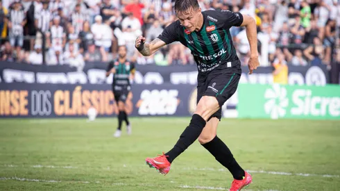 PR - PONTA GROSSA - 15/02/2025 - PARANAENSE 2025, OPERARIO X MARINGA - Matheus Moraes jogador do Maringa durante partida contra o Operario no estadio Germano Kruger pelo campeonato Paranaense 2025. Foto: Giovani Baccin/AGIF