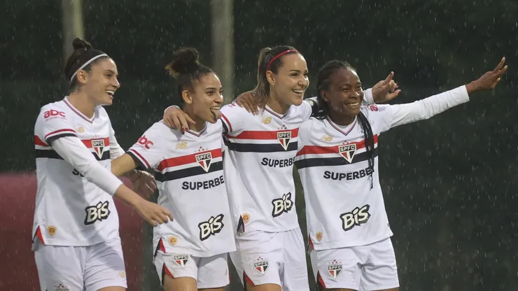 Jogadora do São Paulo foi convocada para defender a Seleção Brasileira Feminina - Foto: Nilton Fukuda/Saopaulofc.net