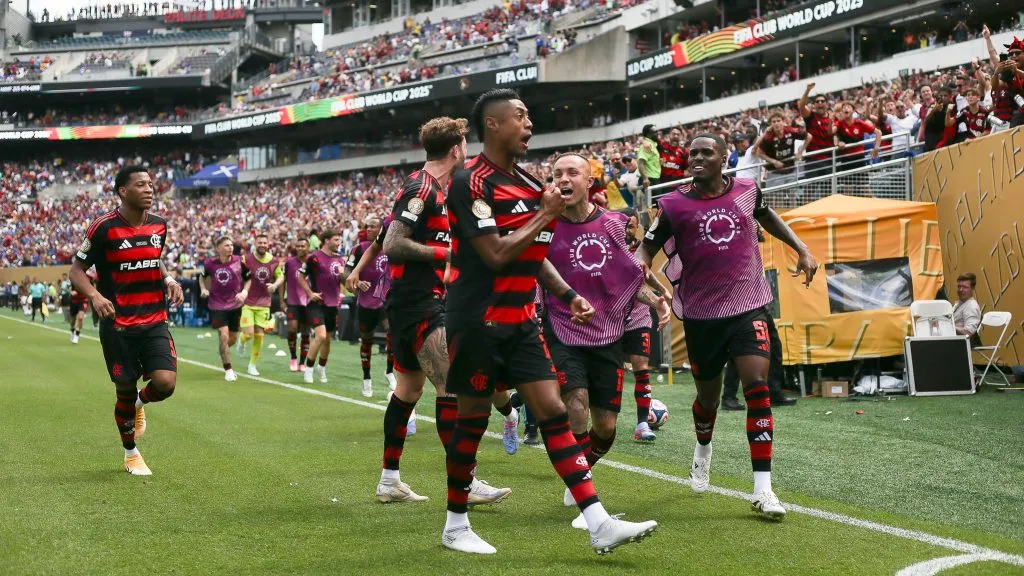 Bruno Henrique celebra gol marcado. Foto: Gilvan de Souza/Flamengo.