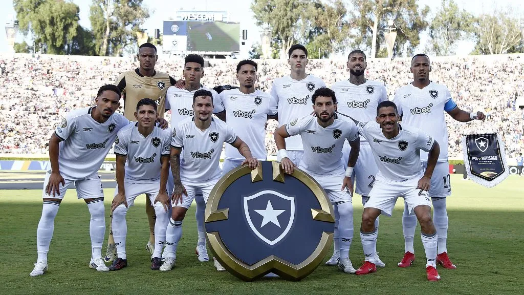 Jogadores do Glorioso perfilados. Foto: Vítor Silva/Botafogo.