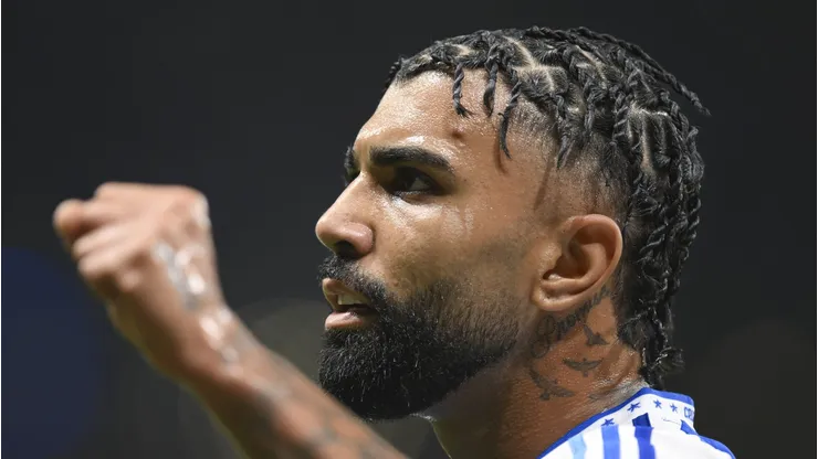 Gabigol comemorando gol no Brasileirão