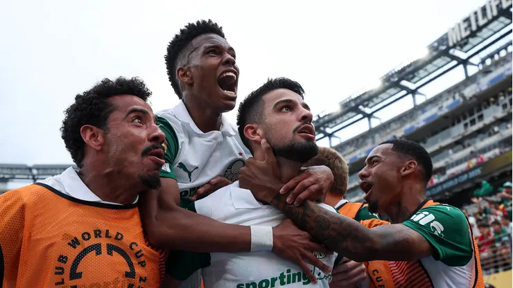 Abel poderá fazer mudanças contra Inter Miami por lesões e 'pendurados'