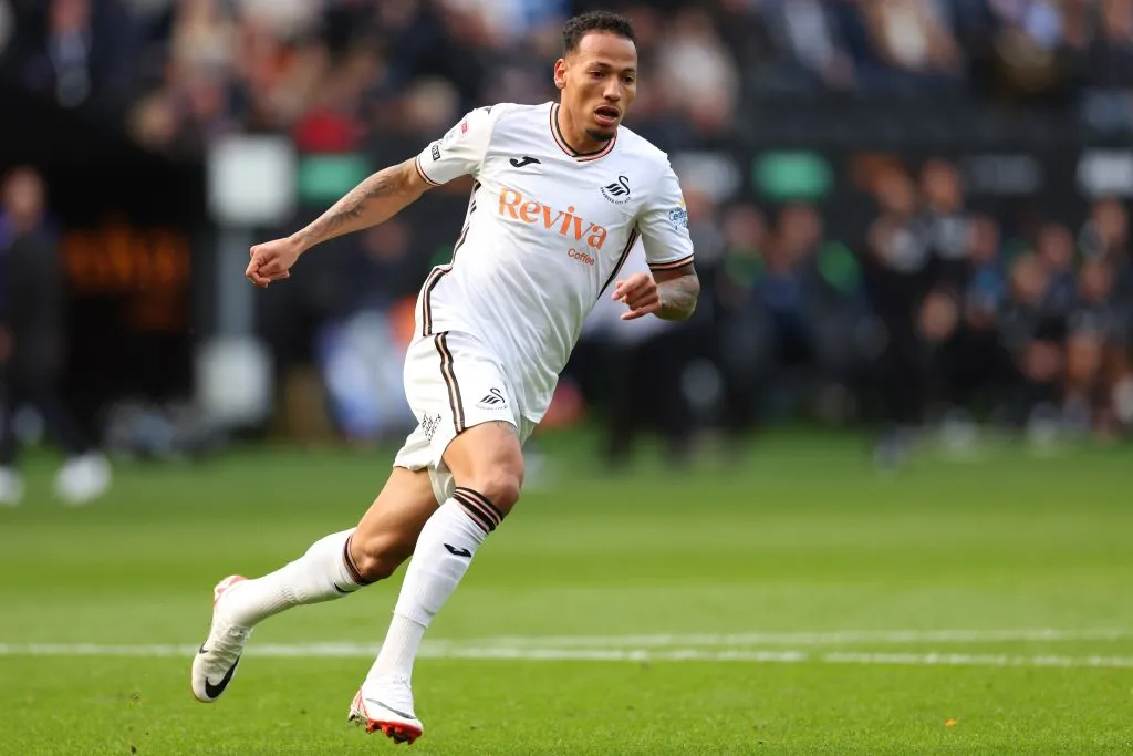 Ronald marcou três gols na última temporada. Photo by Dan Istitene/Getty Images