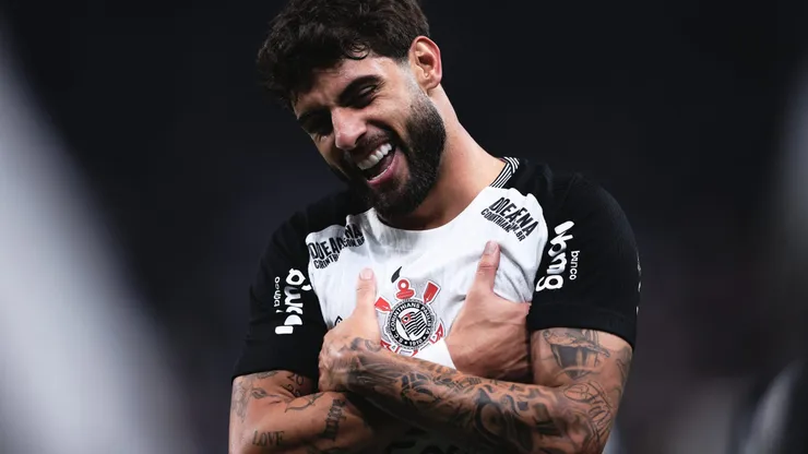 Yuri Alberto jogador do Corinthians comemora seu gol durante partida contra o Internacional - Foto: Ettore Chiereguini/AGIF
