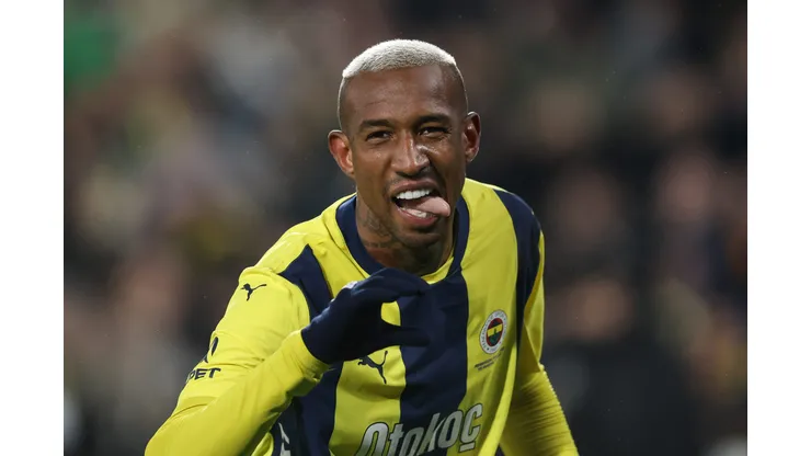 ISTANBUL, TURKEY - APRIL 6: Anderson Talisca of Fenerbahce celebrates after scoring his team's third goal during the Turkish Super League match between Fenerbahce and Trabzonspor at Ulker Sukru Saracoglu Stadium on April 6, 2025 in Istanbul, Turkey. (Photo by Ahmad Mora/Getty Images)