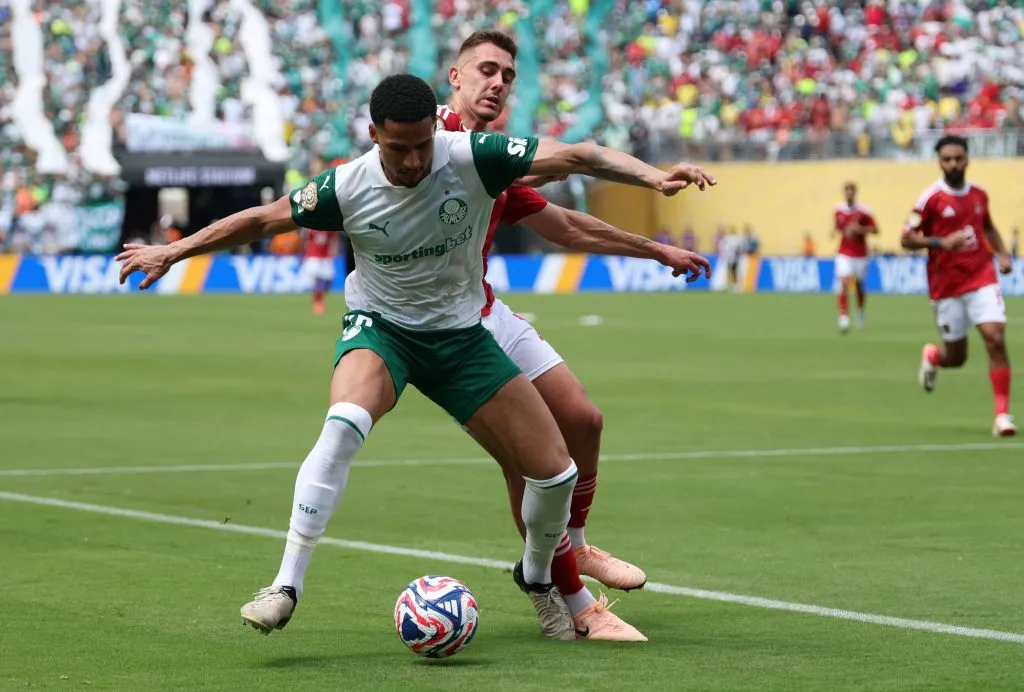 EAST RUTHERFORD, NEW JERSEY – JUNE 19: Murilo Cerqueira #26 of Palmeiras is challenged by Nejc Gradisar #10 of Al Ahly FC during the FIFA Club World Cup 2025 group A match between SE Palmeiras and Al Ahly SC at MetLife Stadium on June 19, 2025 in East Rutherford, New Jersey. (Photo by Al Bello/Getty Images)
