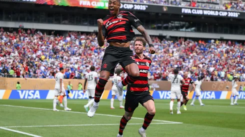 Bruno Henrique foi decisivo contra o Chealsea e pode ser também contra o Los Angeles FC (Photo by David Ramos/Getty Images)