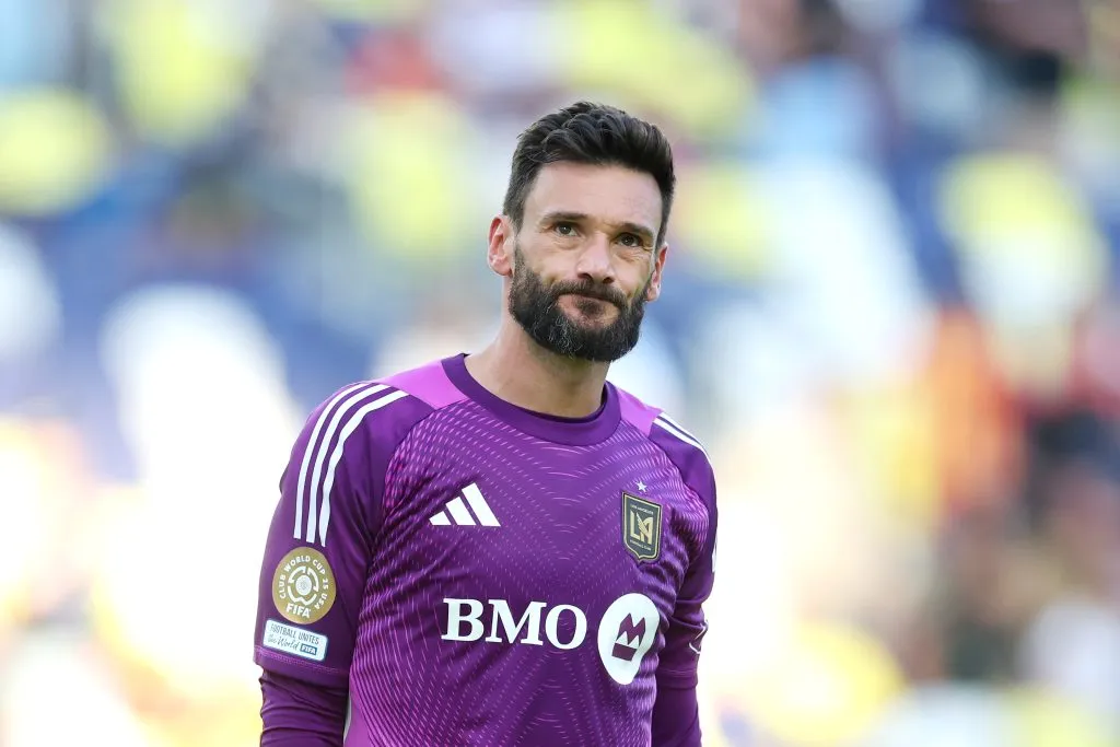 NASHVILLE, TENNESSEE – JUNE 20: Hugo Lloris #1 of LAFC reacts following the team’s elimination from the Club World Cup during the FIFA Club World Cup 2025 group D match between Los Angeles Football Club and Esperance de Tunis at GEODIS Park on June 20, 2025 in Nashville, Tennessee. (Photo by Richard Pelham/Getty Images)