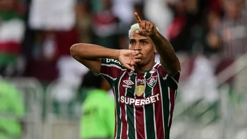 John Kennedy, ex-jogador do Fluminense, comemora seu gol durante partida contra o Alianza Lima-PER, pela CONMEBOL Libertadores de 2024. Foto: Thiago Ribeiro/AGIF.