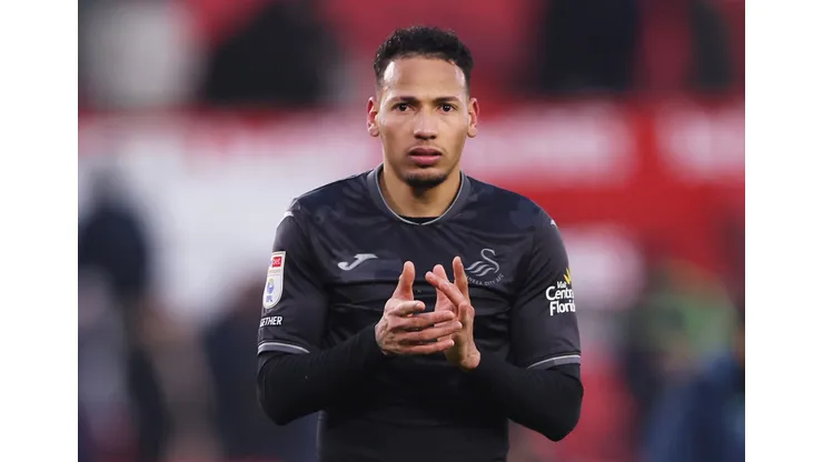 Santos está interessado na contratação de Ronald, destaque do Swansea, da Inglaterra (Photo by Cameron Smith/Getty Images)