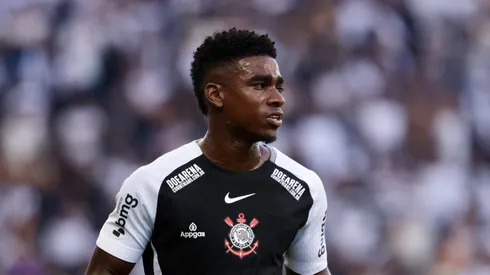 Zagueiro parece não estar nos planos de Dorival Júnior