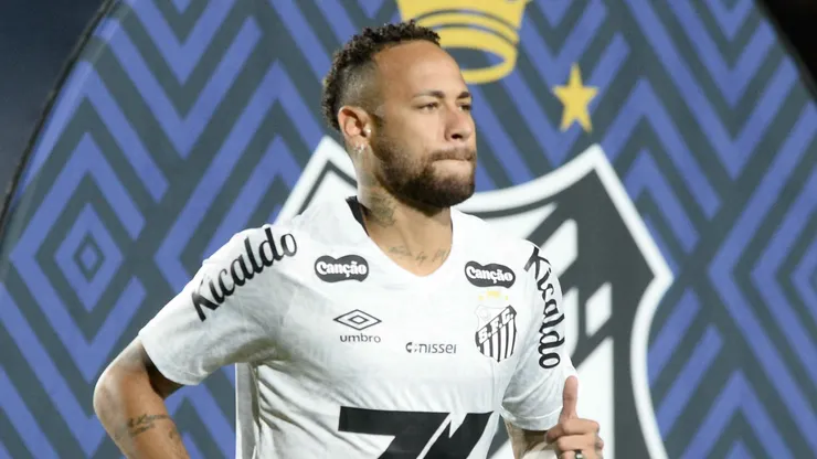 Neymar em ação pelo Santos. Foto: Jhony Pinho/AGIF